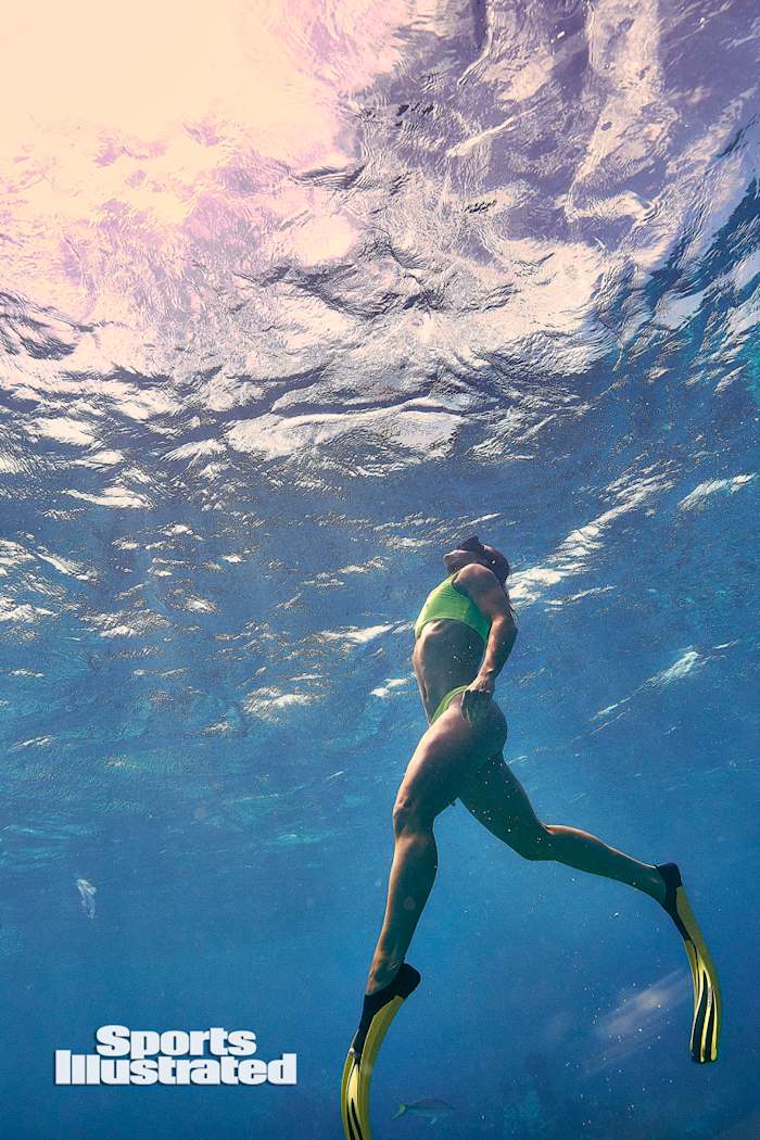 x163220_tk2_00033wmweb